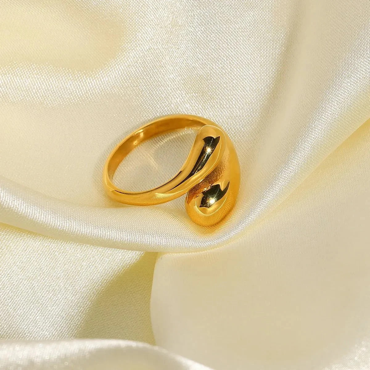 Double Chic Ring