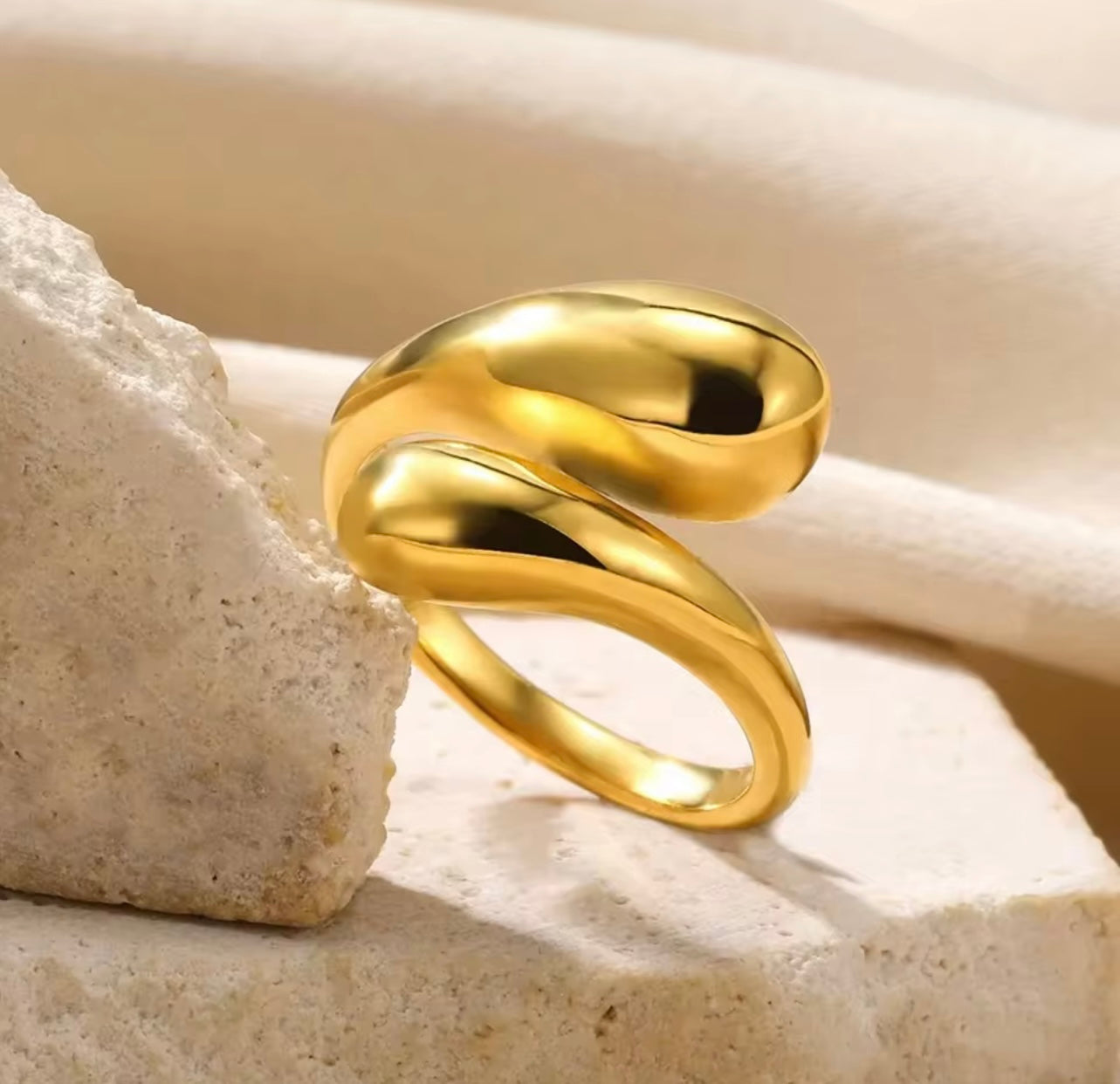 Double Chic Ring