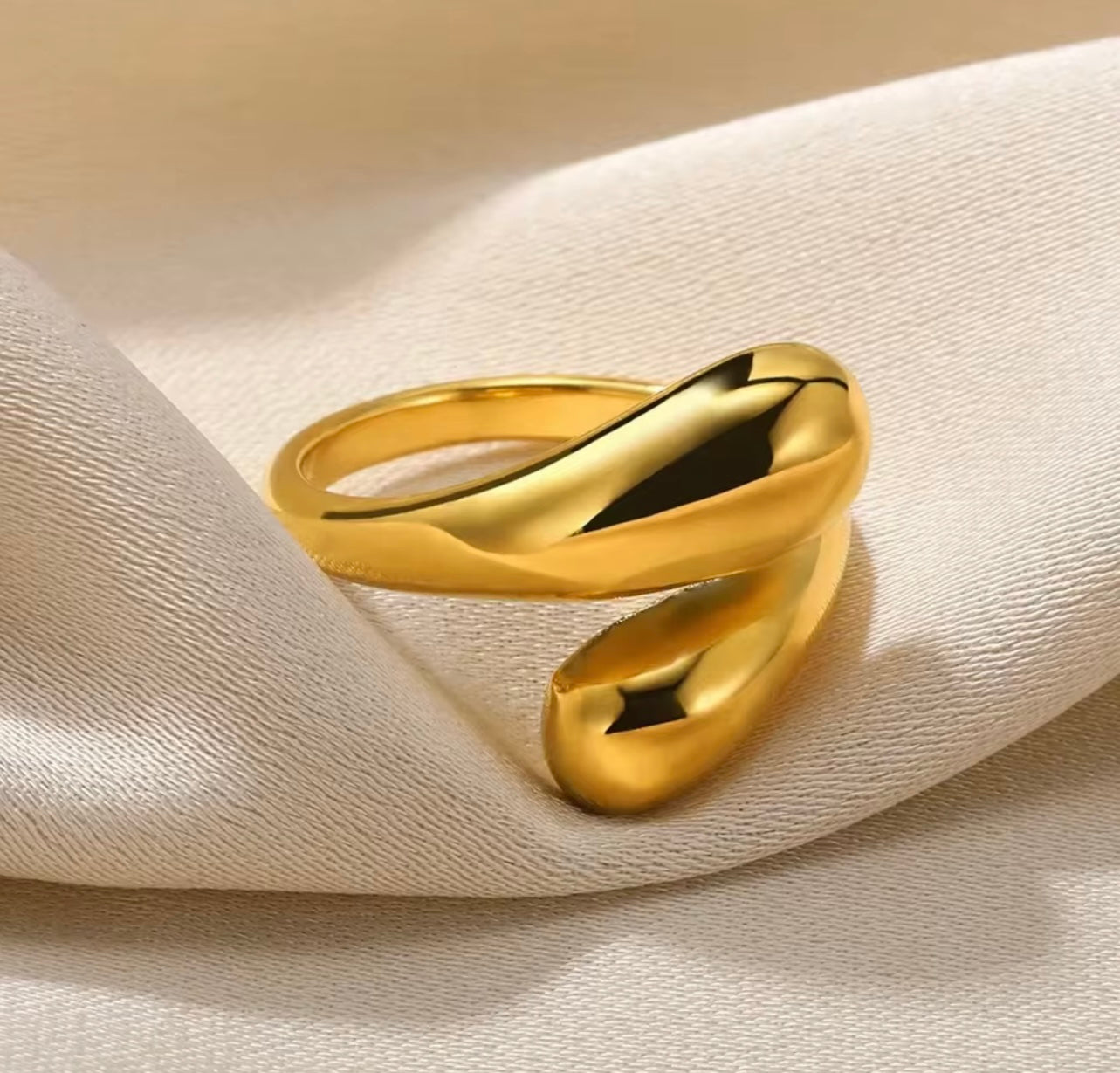 Double Chic Ring